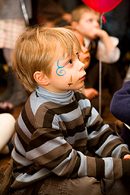 Anniversaire enfant 3 ans animation maquillage portrait garçon.