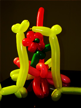 Visiter la page des sculptures sur ballons.